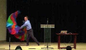 Cette danse réalisée lors d'une conférence anti-gay a vraiment raté son objectif