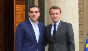 Emmanuel Macron reçoit Alexis Tsipras à l'Élysée