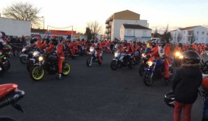 L'arrivée des pères Noël à moto à Challans