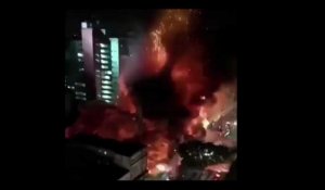Brésil : un immeuble s'effondre après un énorme incendie (vidéo)