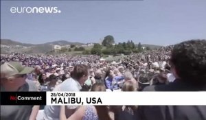 Etats-Unis : deux pélicans s'incrustent lors d'une cérémonie de remise de diplômes