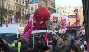 La CGT manifeste pour réclamer une hausse du Smic