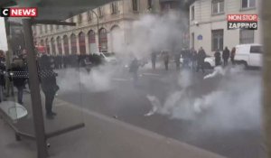 Gilets jaunes : de nouveaux affrontements avec les forces de l'ordre à Paris (vidéo)