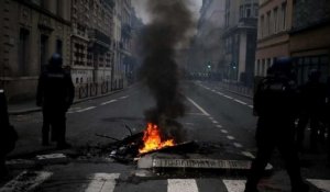 "Gilets jaunes": heurts entre policiers et manifestants à Rouen