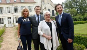 "Patrimoine en péril" : les mots doux de Brigitte Macron à Stéphane Bern 