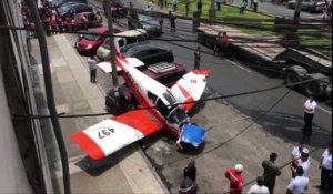 Pérou: un avion de l'armée s'écrase dans une rue de Lima