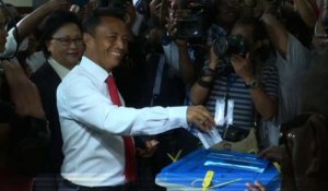 Présidentielle à Madagascar: Ravalomanana vote au second tour