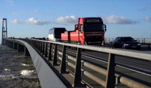 Accident de train au Danemark:la circulation reprend sur le pont