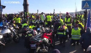 "Gilets jaunes" : violence redoutée à Paris, inquiétude à Bourges