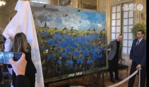 Rennes. la toile de War hommage aux Bleuets dévoilée en mairie de Rennes