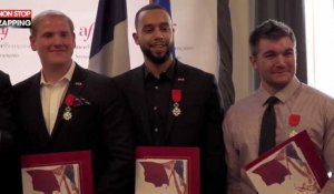 Les héros américains du Thalys ont reçu la citoyenneté française (vidéo)