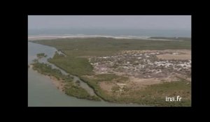 Madagascar : lagune littorale et salines dans la région de Bélo-sur-mer