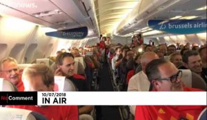 Les fans des Diables rouges mettent l'ambiance dans l'avion