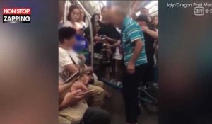 Chine : Un vieil homme gifle une femme qui refuse de lui céder sa place dans le métro (vidéo)