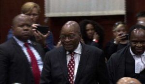 L'ancien président sud-africain Jacob Zuma arrive au tribunal