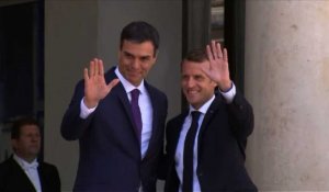 Macron reçoit le nouveau chef du gouvernement espagnol