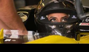 Une femme saoudienne au volant d'une F1