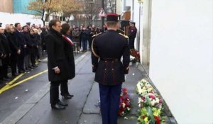 Emmanuel Macron rend hommage aux victimes de Charlie Hebdo