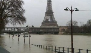Crue de la Seine: l'eau continue à monter à Paris (2)