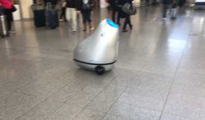 B.A.R.Y.L la poubelle robot de la SNCF