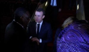Macron arrive à Dakar pour une conférence sur l'éducation