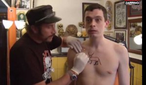 François Damiens a 45 ans : revivez son mythique et hilarant sketch du tatoueur (vidéo)