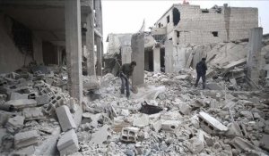 Syrie: 23 civils tués dans des raids aériens près de Damas