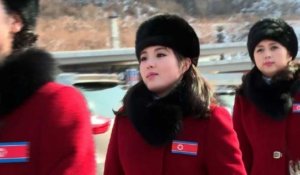 JO: les pom-pom girls nord-coréennes débarquent tout sourire