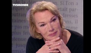 En larmes, Brigitte Lahaie présente ses excuses après ses propos polémiques sur le viol