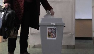 République tchèque: ouverture des bureaux de vote à Prague