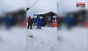 Ecosse : Des snowboardeurs débutants prennent le tire-fesses pour la première fois (Vidéo)