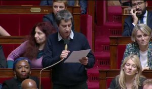 François Ruffin sort le carnet de chèques à l'Assemblée pour les Ehpad 