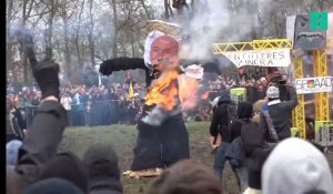 "Collomb au bûcher": les zadistes tout feu tout flamme pour fêter leur victoire