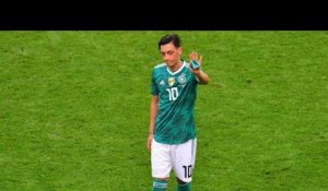 Football/ARCHIVES: Özil quitte la sélection, évoque le "racisme"