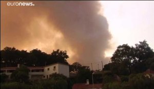 Plus de 700 pompiers combattent les feux au Portugal