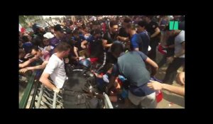 Coupe du monde 2018: les supporters forcent les barrières à l'entrée de la fan zone