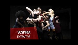 SUSPIRIA (Dakota Johnson, Tilda Swinton) - Extrait  "Plus haut !" VF