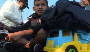 Au Mexique, les petits migrants s'accrochent à leurs jouets