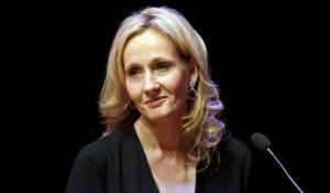 « Harry Potter ». J.K. Rowling aide à la recherche d'un manuscrit volé