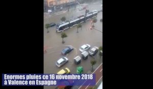 Valence en Espagne paralysée par d'importantes chutes de pluie