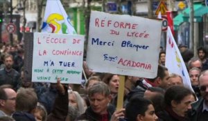 Education: début de la manifestation à Paris