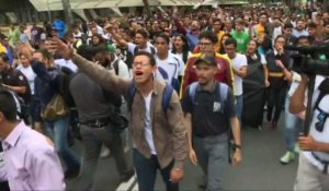Vénézuéla: des étudiants manifestent contre le gouvernement