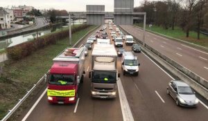 Opération escargot des forains à Reims