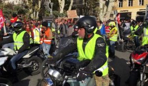 Gilets jaunes - Marseille : un millier de manifestants devant la préfecture