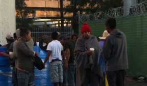 Les premiers migrants de la caravane se réveillent à Mexico