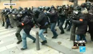 Mouvement des #GiletsJaunes : "Le Drugstore des Champs Elysées vient d'être attaqué selon l'AFP"
