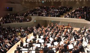 L'Orchestre National des Pays de la Loire Ovationné à la Philarmonie de l'Elbe