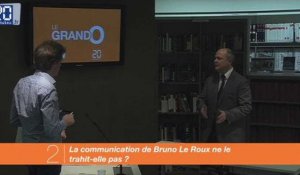 Le Grand O: Bruno Le Roux, sa communication le trahit-elle ?