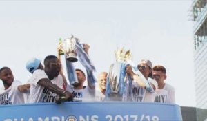 Les joueurs de Man City fêtent leur titre à Manchester