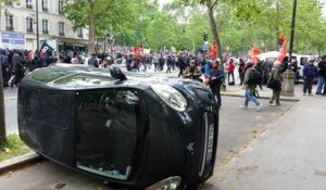 Voiture retournée lors de la manifestation du 14 juin à Paris  - Vidéo 360°